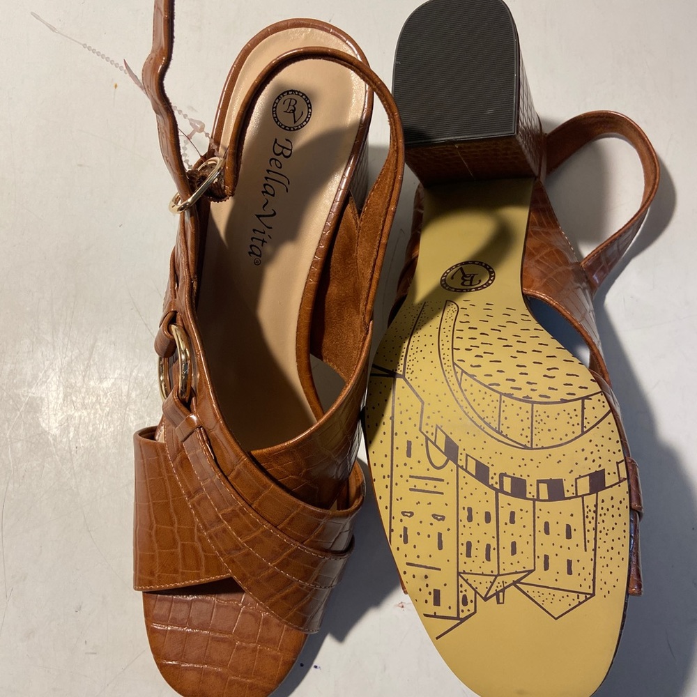 Bella Vita brown croc sandals 2.5” block heels size 10WW NWT - Picture 6 of 6
